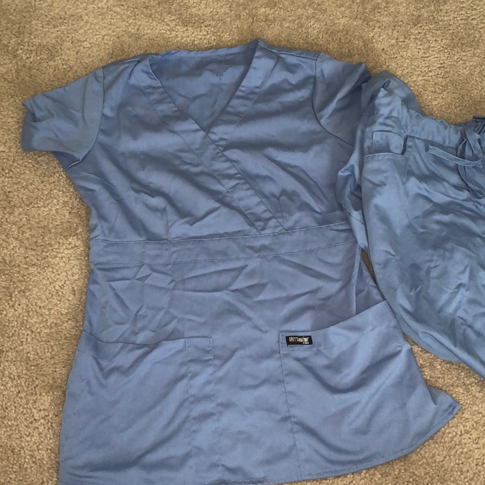 Greys Anatomy Scrub Set
